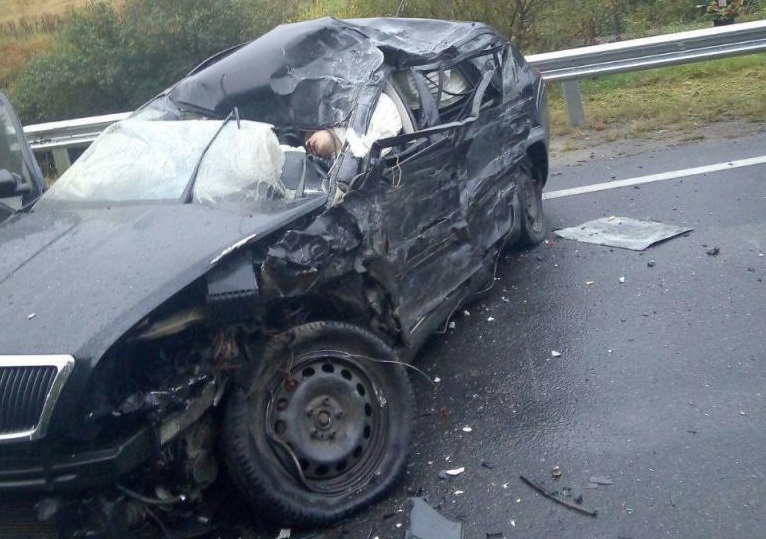 28-річний ужгородець загинув у зіткненні його легковика з вантажівкою на Львівщині (ФОТО)