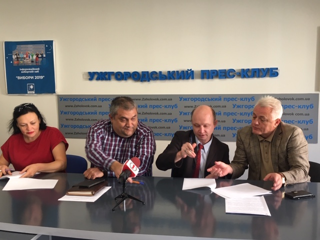 В Ужгороді організації, які захищають права інвалідів, підписали меморандум про співпрацю