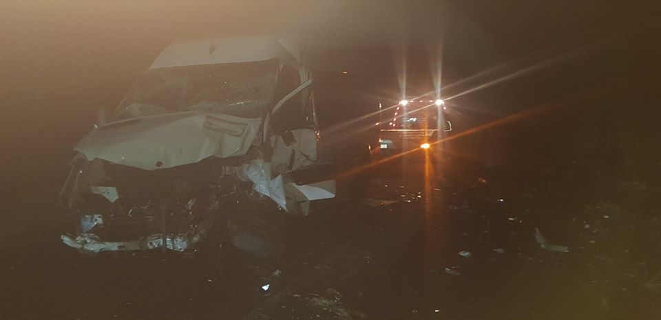 У лобовому зіткненні VW Tuareg і Mercedes Sprinter у Буковому на Виноградівщині постраждали водії та двоє пасажирів (ФОТО)