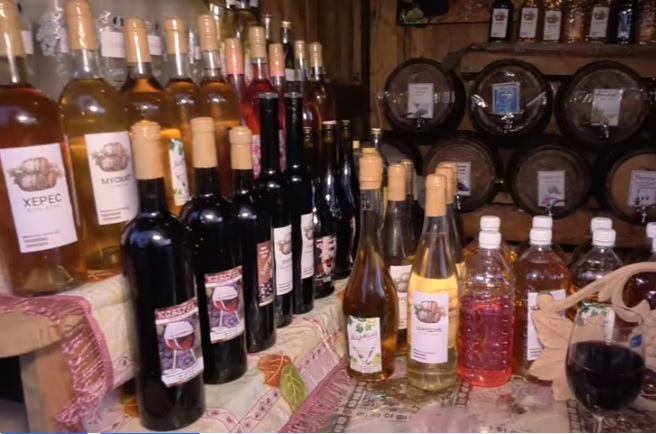 У Мукачеві триває фестиваль "Червене вино 2020" (ВІДЕО)