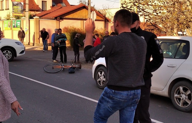 У Виноградові Skoda травмувала велосипедиста (ФОТО)