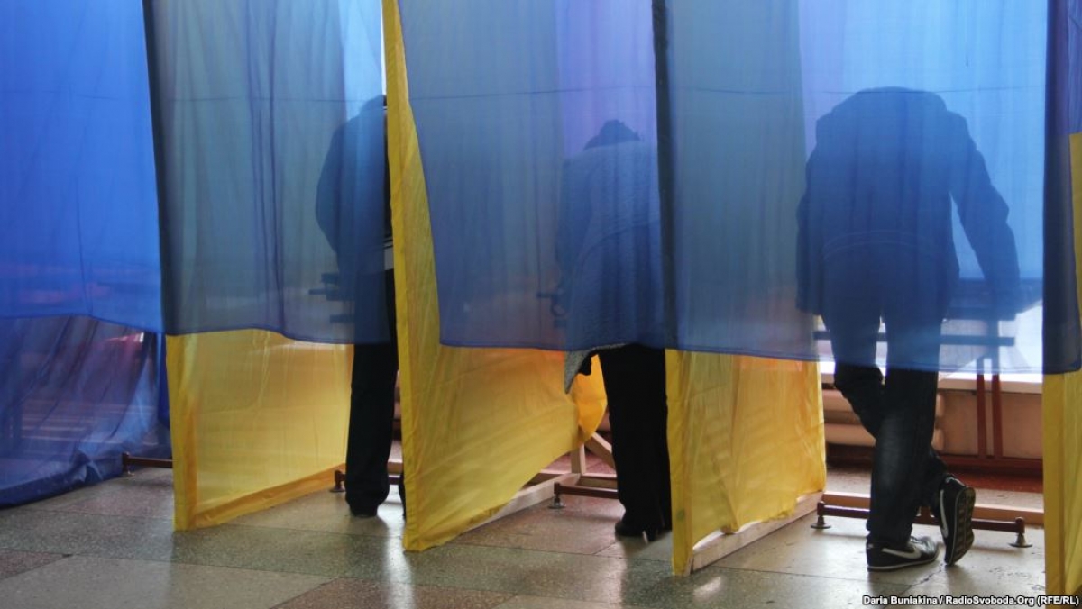 Кандидатів в депутати Ужгорода висунули 25 політичних сил, більшість із них – не члени цих партій