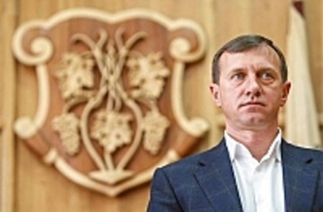 Із розривом у майже 1,5 тисячі голосів Богдан Андріїв визнаний переможцем виборів міського голови Ужгорода