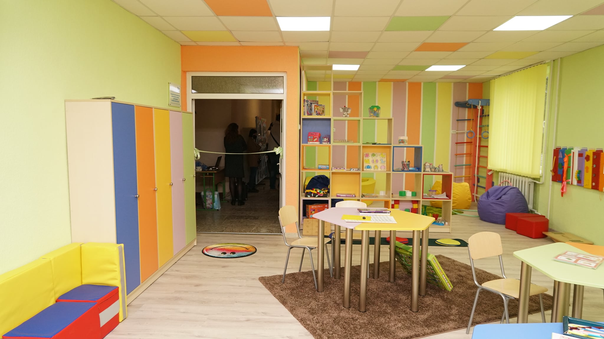 Нову ресурсну кімнату для діток з інклюзивними потребами відкрили в одній зі шкіл Мукачева (ФОТО)