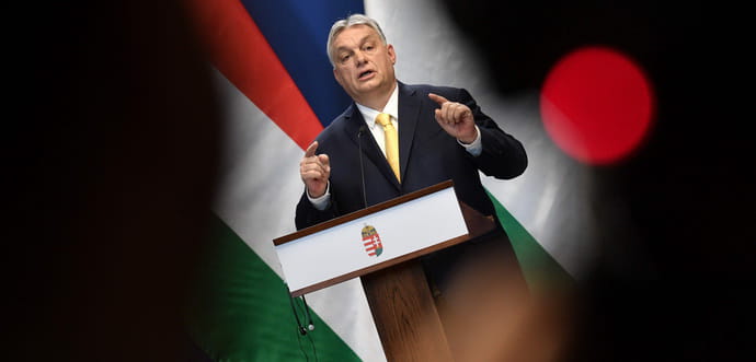 "ЛГБТ-війна" Віктора Орбана: навіщо Угорщина перейшла червоні лінії у відносинах з Україною