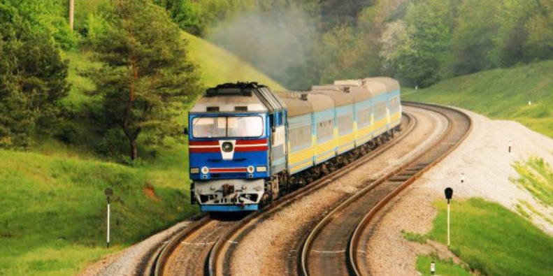 У напрямку Закарпаття курсуватимуть два нових поїзди: Херсон-Ужгород та Миколаїв-Рахів
