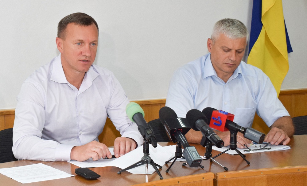 Директору Департаменту міського господарства Ужгородської міськради таки вручили повідомлення про підозру у скоєнні злочину