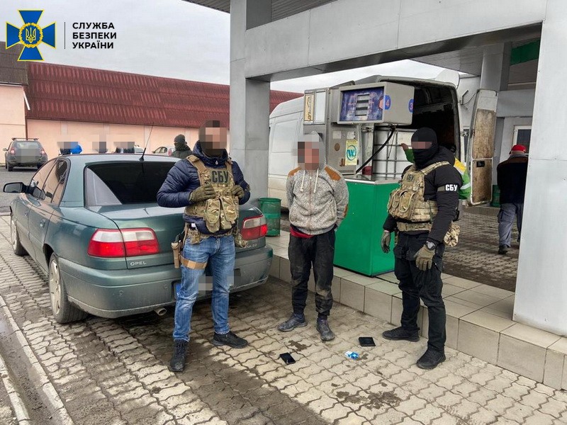На Закарпатті блокували схему контрабанди сигарет, організовану посадовцями Мукачівського прикордонного загону (ФОТО, ВІДЕО)