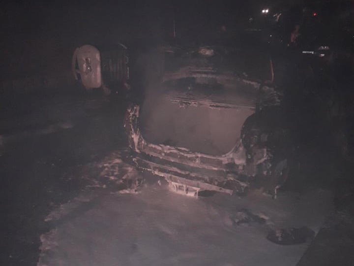 На Тячівщині вночі згорів Opel, а в Хусті пожежа знищила Mercedes E200