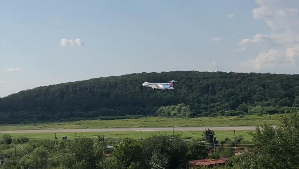 Аеропорт "Ужгород" прийняв чартерний літак із паломниками з Ізраїлю (ФОТО)