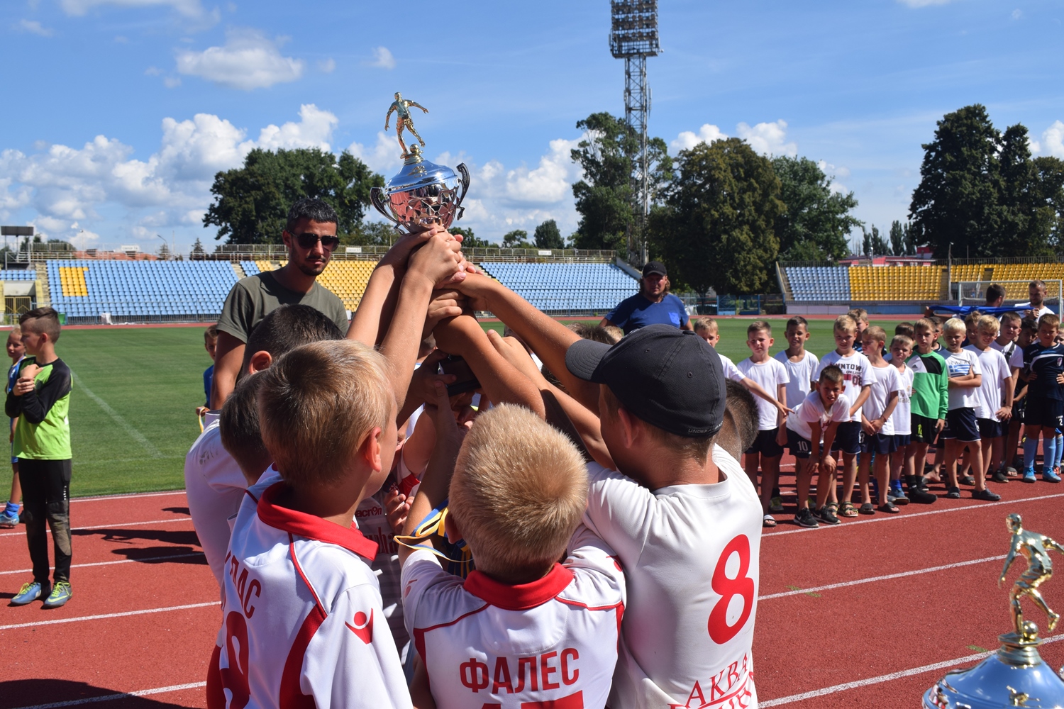 В Ужгороді нагородили переможців VIII Міжнародного турніру "Carpathia cup" (ФОТО)