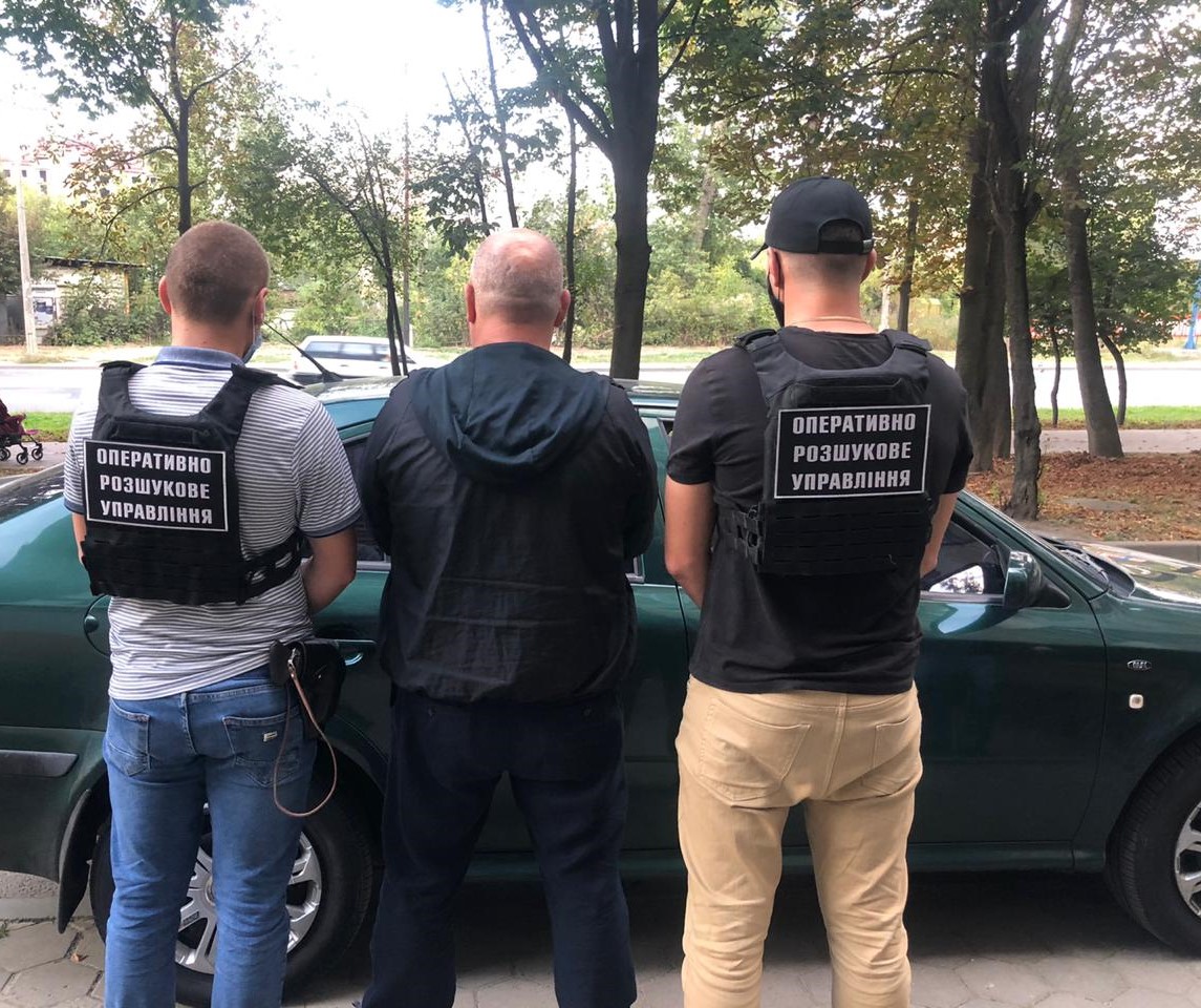 Українця, що організував росіянину незаконну "подорож" через кордон на Закарпатті, затримали в Івано-Франківську (ФОТО)