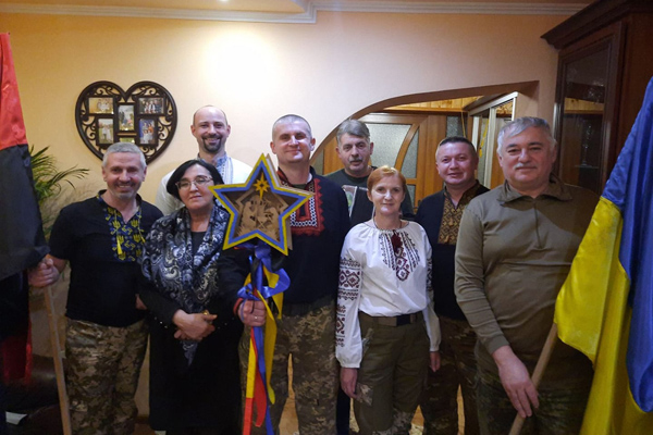 На Тячівщині волонтери й ветерани колядували на безпілотник для ЗСУ (ФОТО)