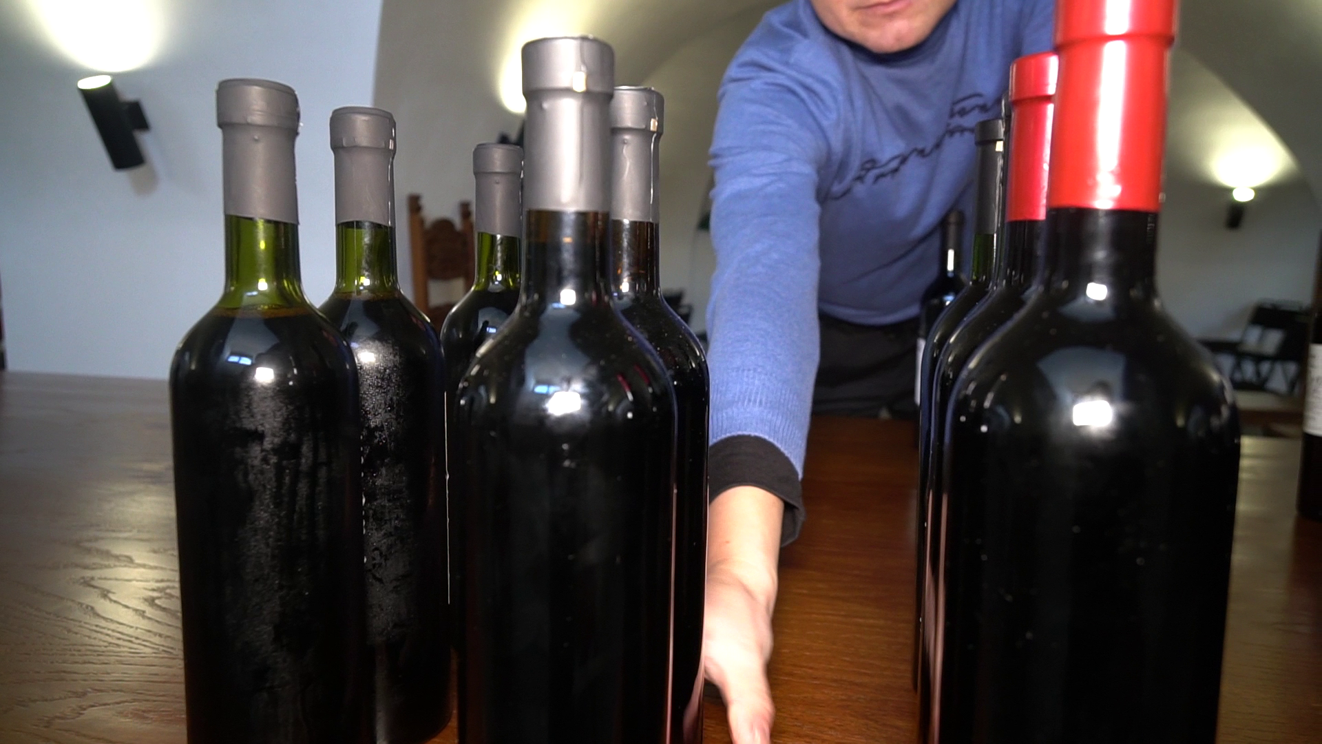 У Мукачеві реєструють виноробів-учасників цьогорічного "Червеного вина" (ФОТО)