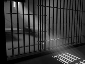 До понад 7 років тюрми засуджено мешканця Рахівщини за більш ніж десяток злочинів