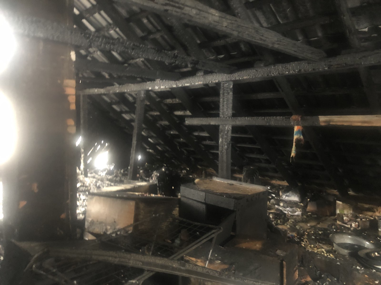 На Тячівщині гасили пожежу в будинку (ФОТО)