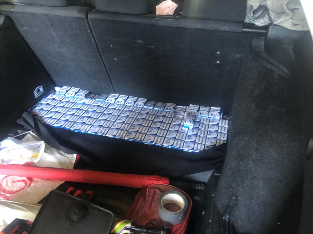 У ПП "Тиса" у німецькому авто українця знайшли 950 пачок контрабандних сигарет (ФОТО)