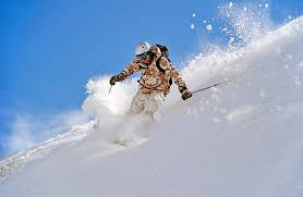 Уночі в останній день зими на Рахівщині допомагали киянці, що травмувала спину під час катання на лижах