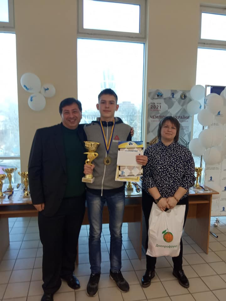 Спортсмен із Мукачева став "золотим" переможцем Чемпіонату України з шахів (ФОТО)