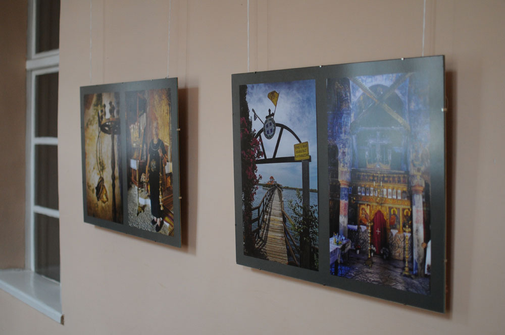 У Карпатському виставковому центрі Міжнародної федерації фотомистецтва в Ужгороді представлено фотовиставку "Грецька церква" (ФОТО)