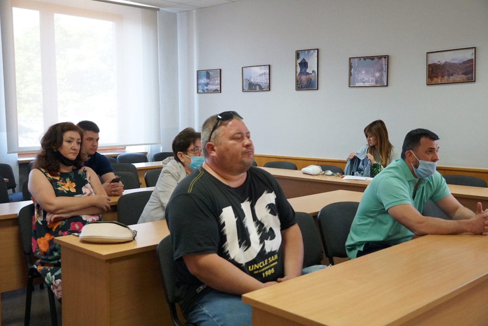 Про правильну організацію роботи ринків і проблему стихійної вуличної торгівлі говорили в Ужгороді (ФОТО)