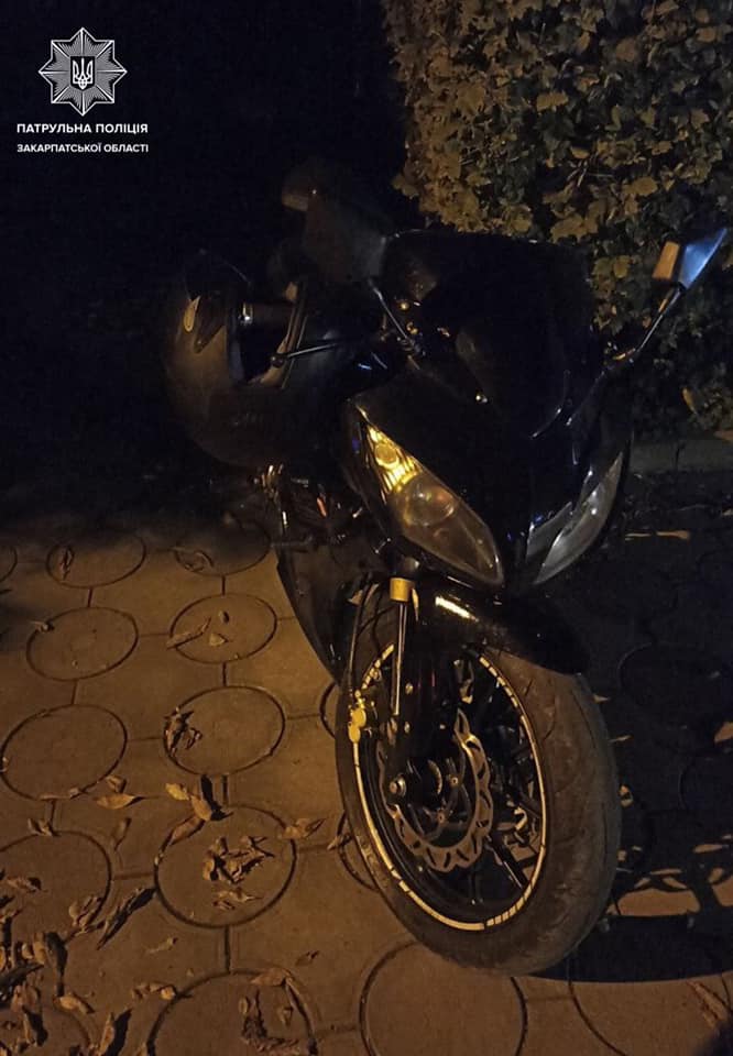 В Ужгороді зупинили "наркоп'яного" мотоцикліста, котрого суд позбавив права керування (ФОТО)
