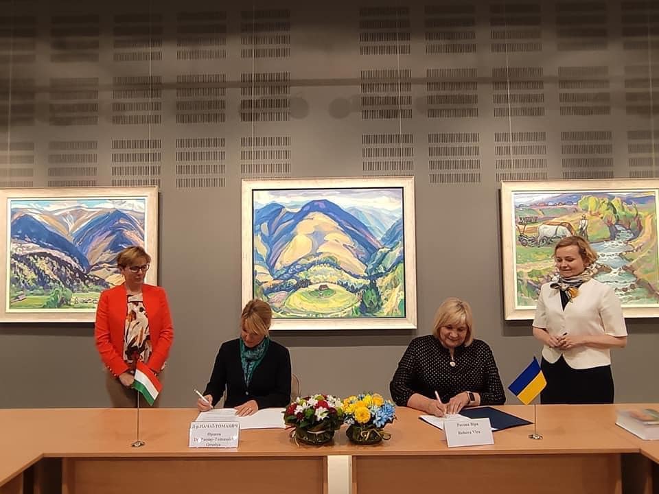 За результатами засідання українсько-угорської міжвідомчої робочої групи з питань освіти на Закарпатті підписано протокол (ФОТО)