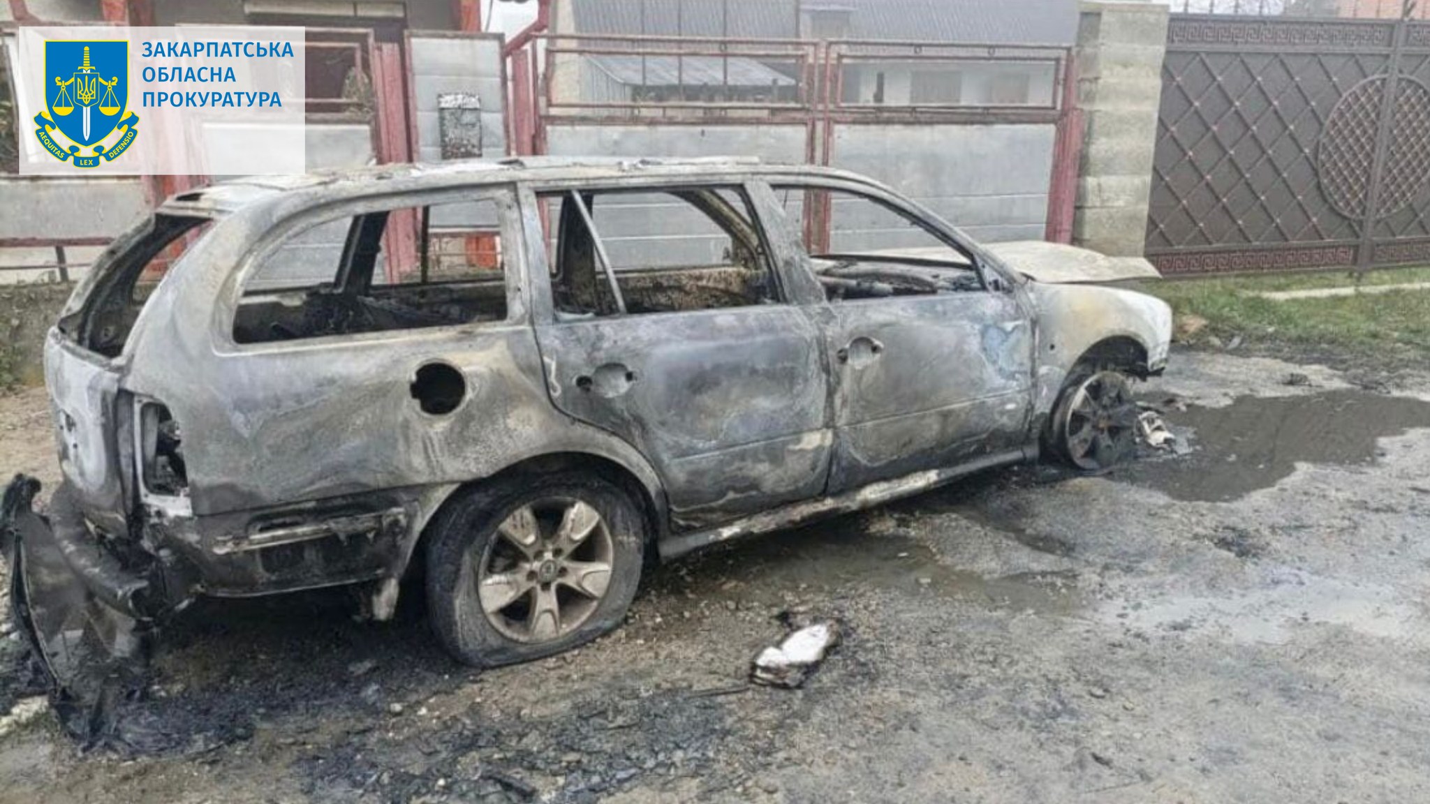 На Тячівщині підозрюваного у підпалі авто односельця взяли під варту із заставою