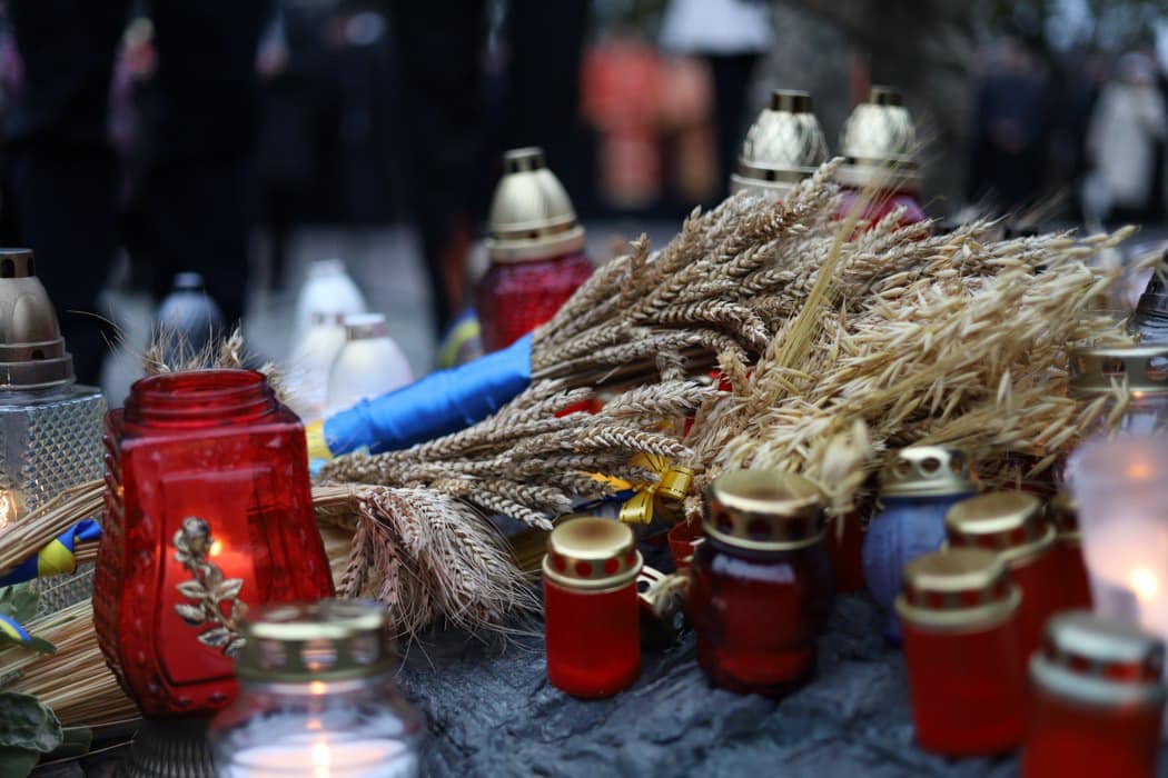 В Ужгороді вшанували пам'ять жертв Голодомору-геноциду (ФОТО)