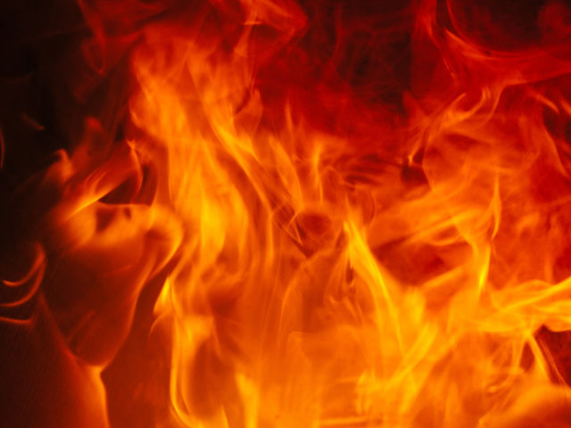 Пожежа на СТО в Хусті знищила обладнання, автозапчастини та 200 л мастила