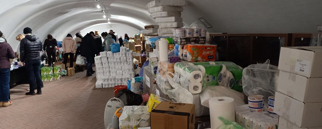 За день у "Совиному гнізді" в Ужгороді допомогу тут надають близько 700-800 переселенцям 