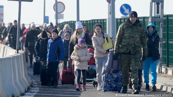 Біженці з України можуть працювати в Чехії без отримання дозволу з цього тижня