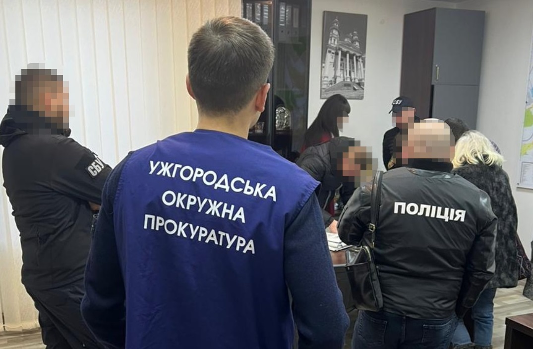 Прокуратура оскаржила "замалі" застави для затриманих посадовців Ужгородської міськради
