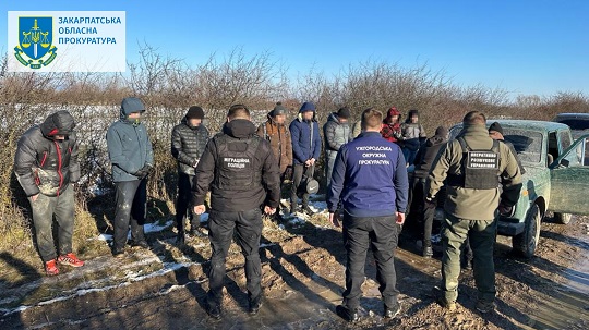 На Закарпатті уродженець Луганська та 5 місцевих налагодили схему переміщення до країн ЄС військовозобов'язаних чоловіків (ФОТО)