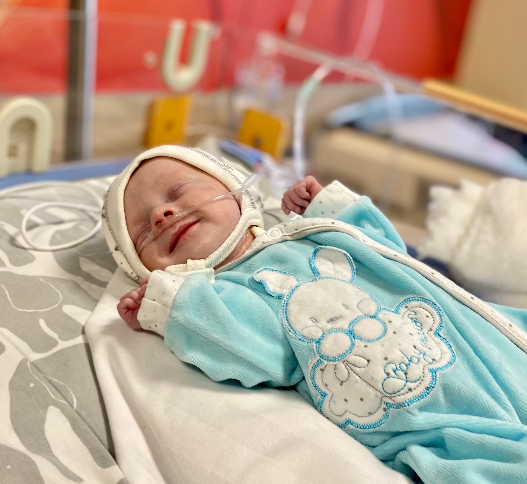 У Львові врятували новонароджену дівчину з Закарпаття, виконавши одну з найскладніших операцій на серці (ФОТО)