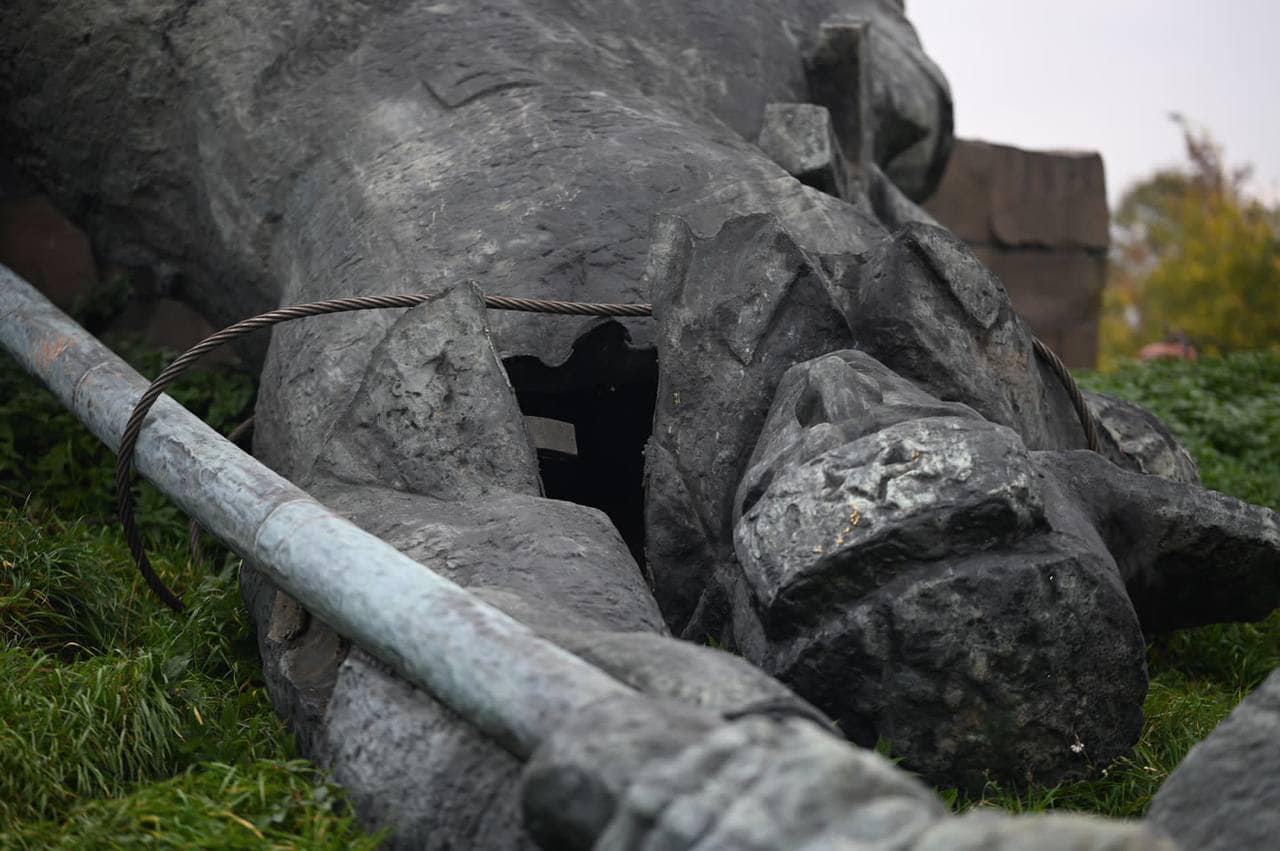 Закарпаття – лідер за кількістю демонтованих радянських об'єктів в Україні з початку війни