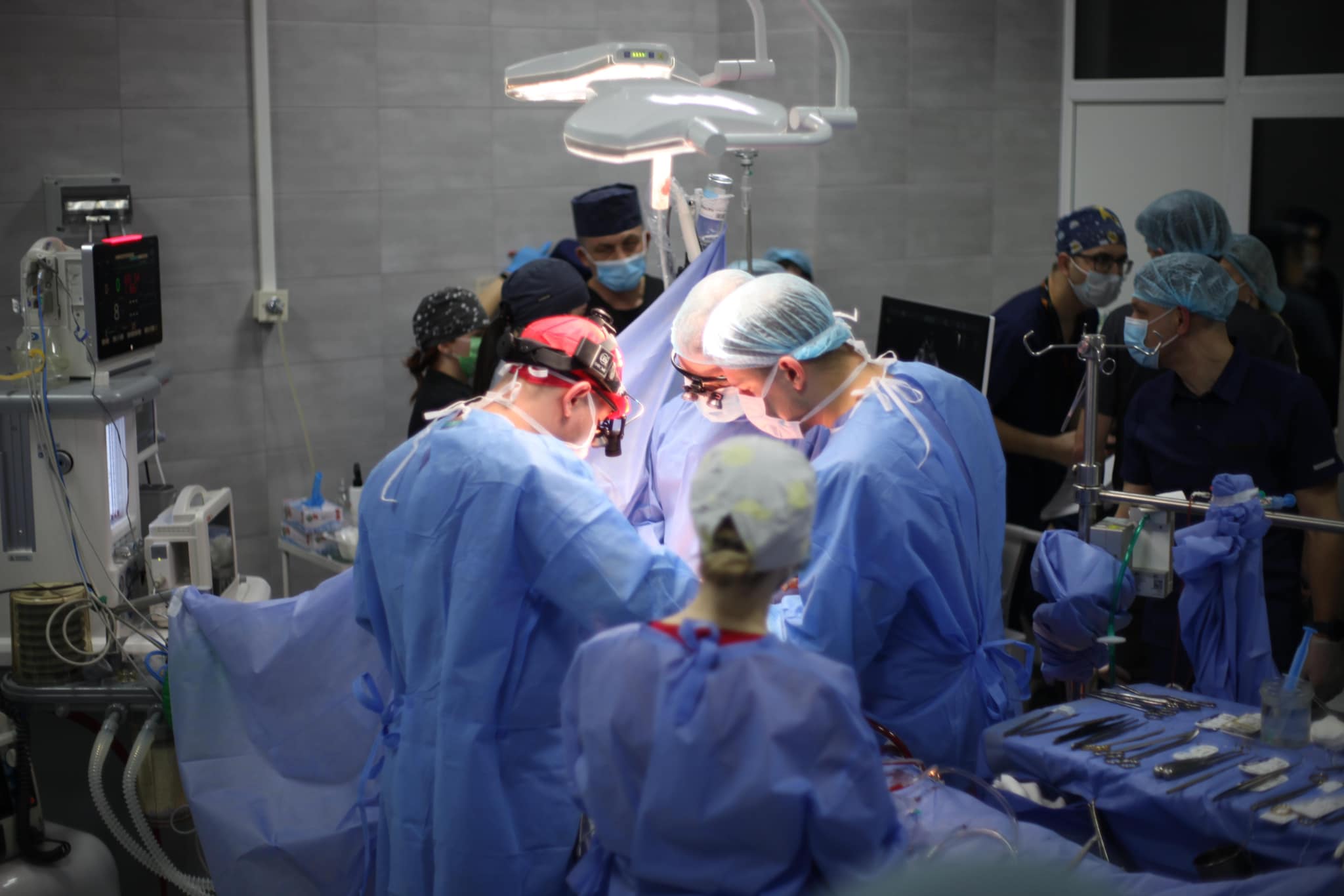 За неповний рік роботи сучасного відділення інтервенційної кардіології у Мукачеві провели понад 1000 надскладних операцій (ФОТО)