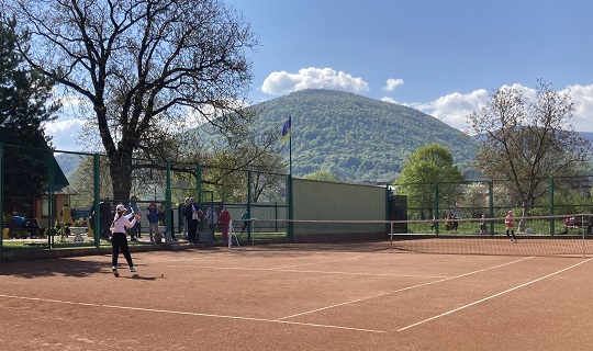 Відкрита юнацька першість Закарпатської області з тенісу відбулася в Тячеві (ФОТО)