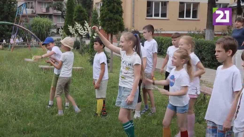 В Ужгороді стартував освітньо-творчий клуб для школярів від ГО "Щасливі діти" (ВІДЕО)