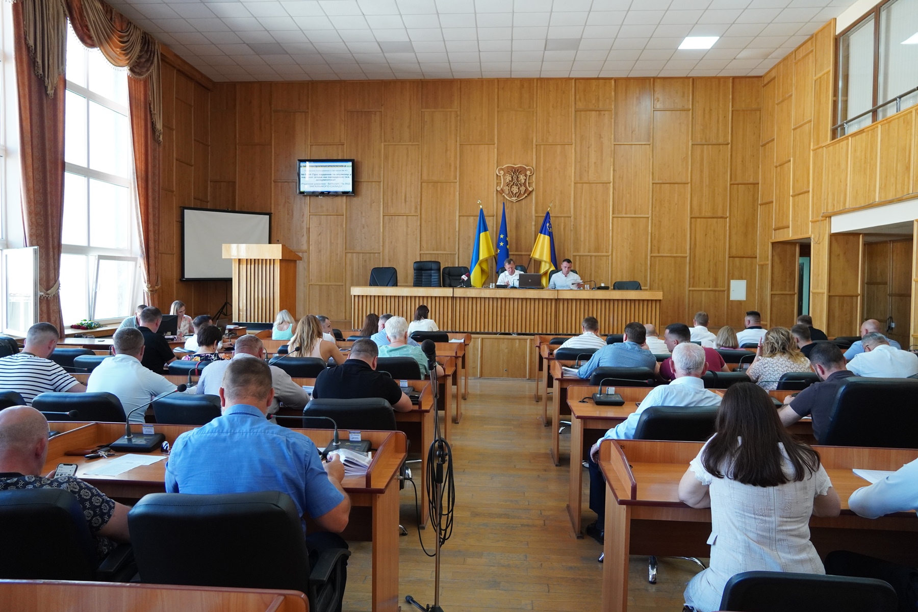 На сесії міськради в Ужгороді проголосували за надання дозволів на розробку проєктів землеустрою