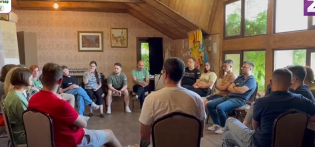 Майбутніх менторів за програмою "UPSHIFT Україна" навчали в Ужгороді (ВІДЕО)