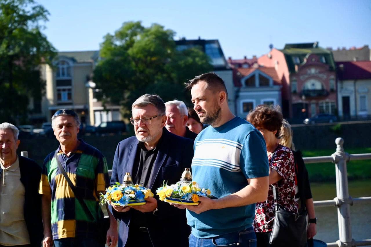 В Ужгороді вшанували пам'ять усіх загиблих у Бабиному Яру (ФОТО)