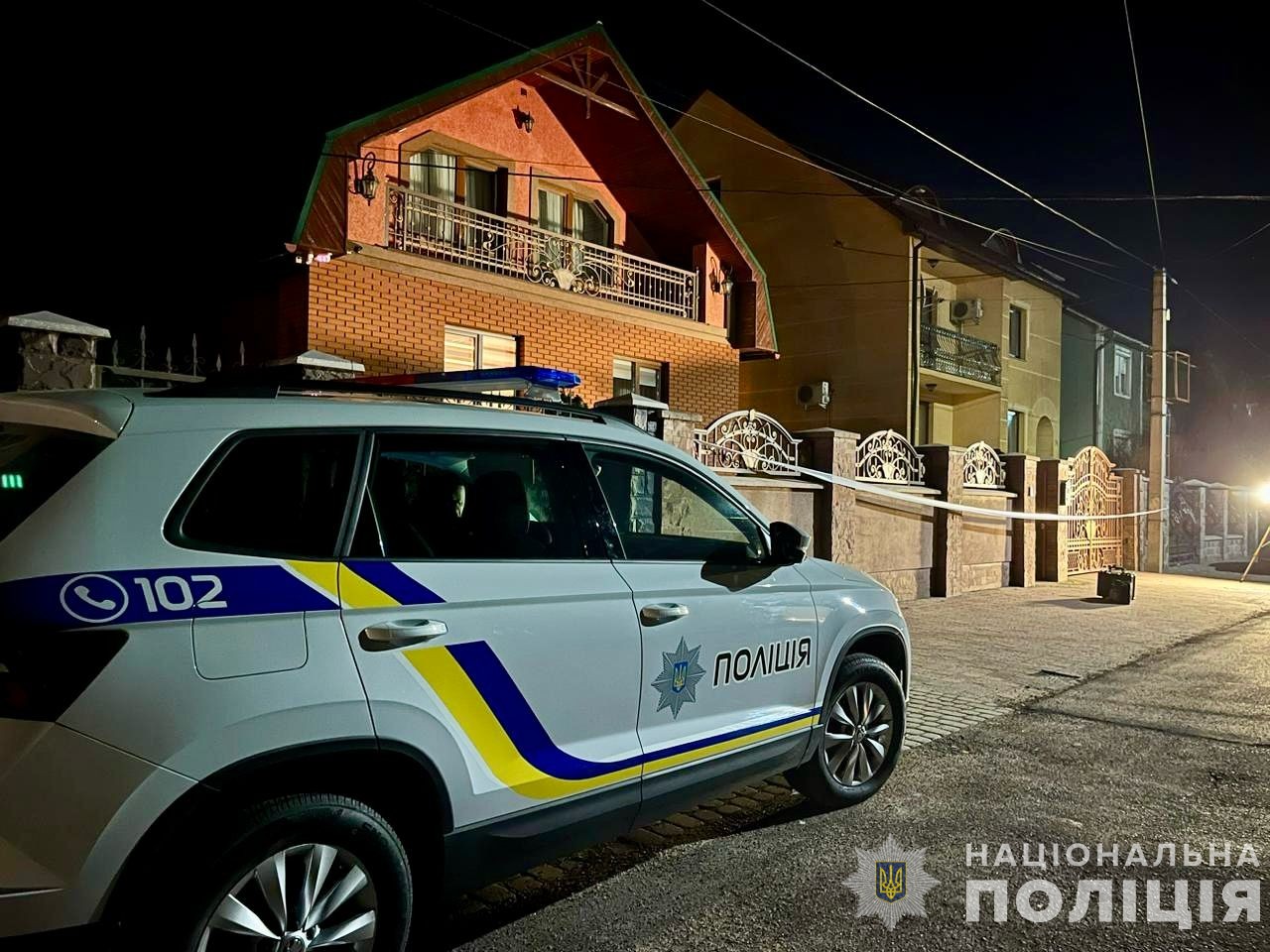 Уночі в Мукачеві невідомий кинув гранату на подвір'я депутата Закарпатської облради Горвата, якому раніше спалили авто (ФОТО)
