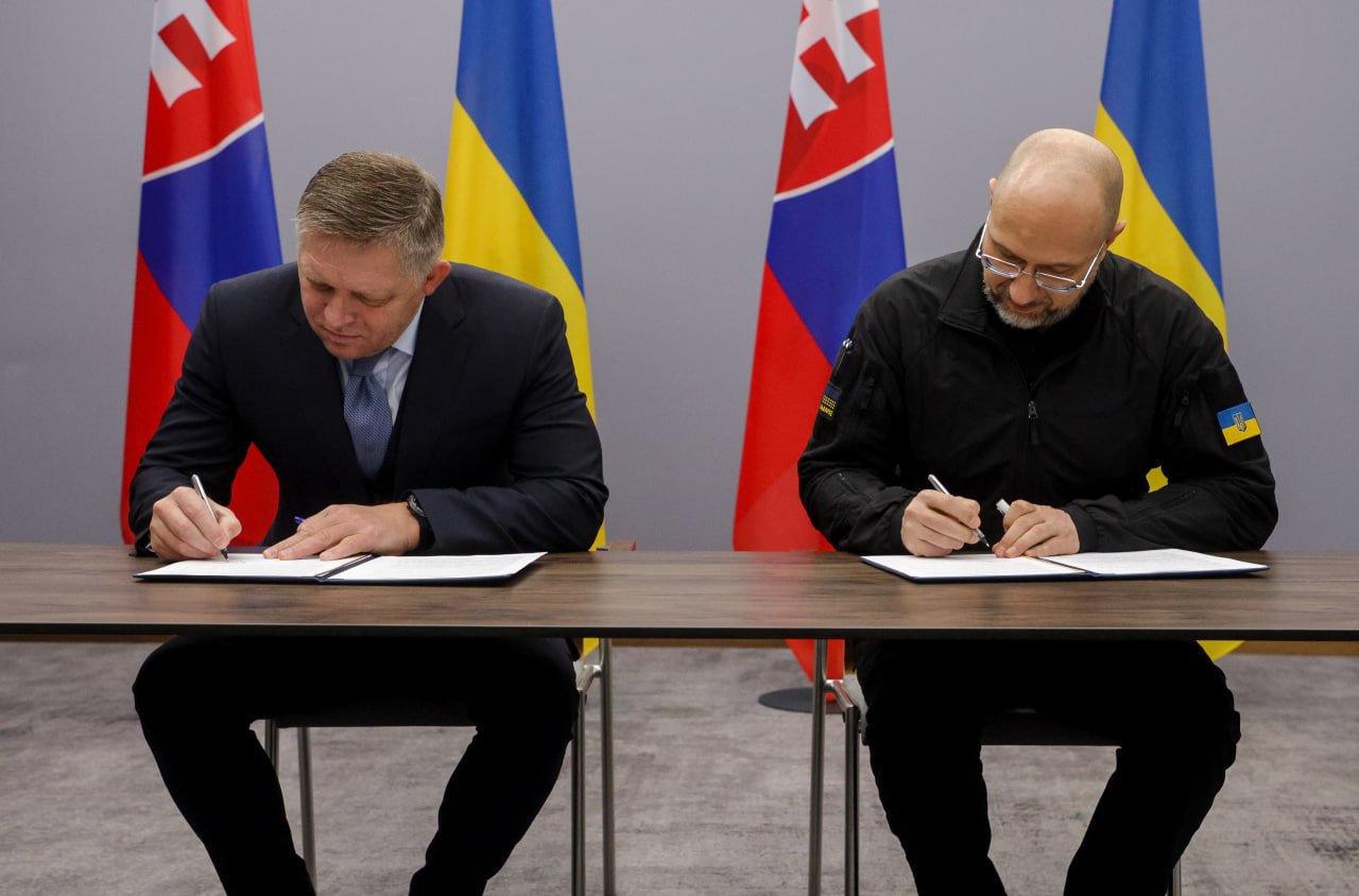 В Ужгороді Шмигаль підписав з проросійським фіцо заяву про "довіру і повагу"