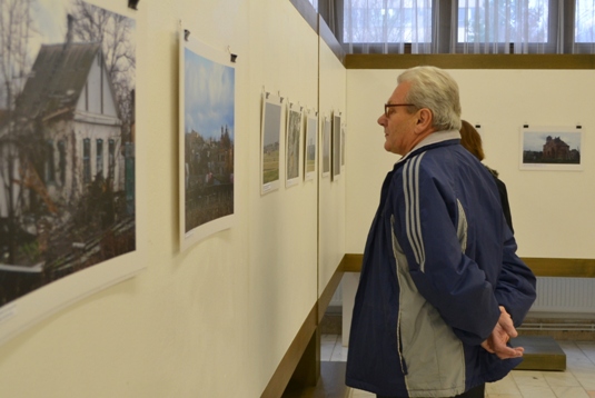 Закарпатці презентували у Словаччині фотовиставку "Війна за Мир", яка розпочала подорож Європою (ФОТО)