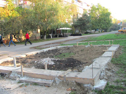 Три зелені зони Ужгорода віддали під будівництво торгових точок
