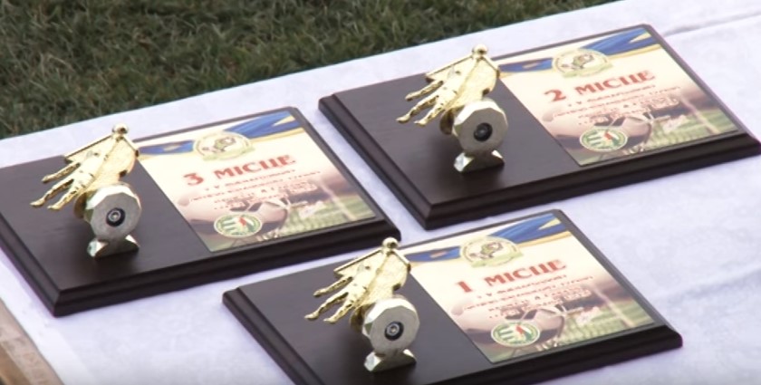 Дві команди СДЮСШОР Ужгород здобули срібні медалі футбольного турніру на честь Андрія Гаваші (ВІДЕО)