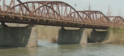 На аварійному Вишківському мості відновили дорожнє покриття (ВІДЕО)