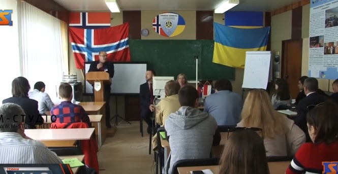 Учені з чотирьох країн в Ужгороді готують науковий збірник для дипломатів (ВІДЕО)