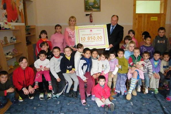 30 тисяч гривень, зібраних на благодійному аукціоні "BEREG FEST – Дітям", передано дитячим закладам Берегівщини
